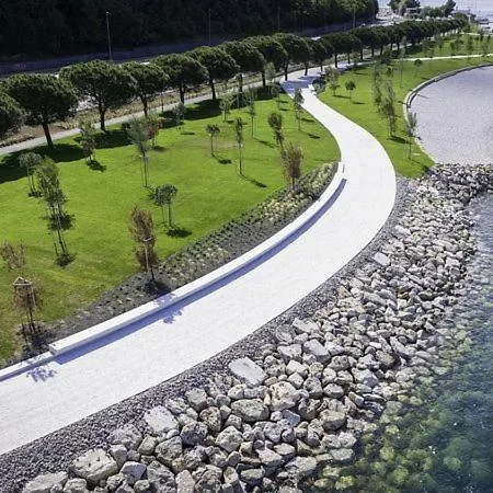 Apartmaji Lana 21 Апартаменты Копер