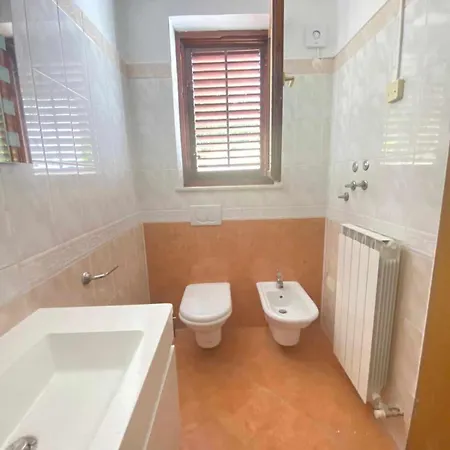 Apartmaji Lana 21