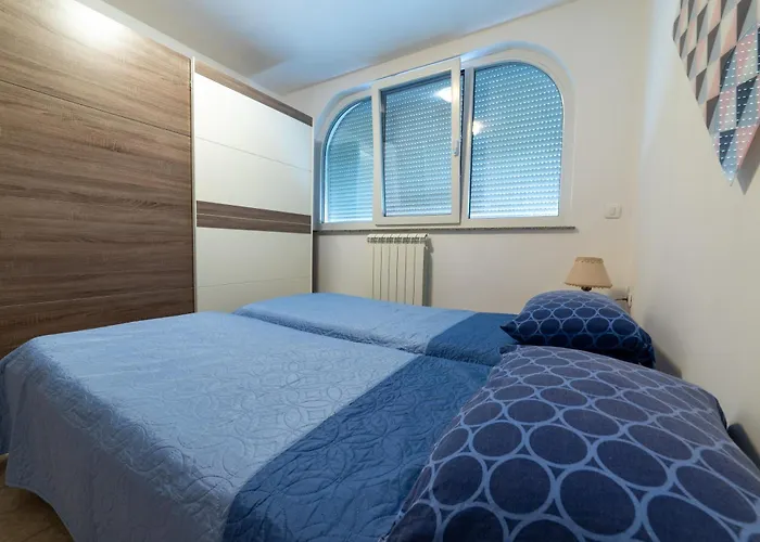 公寓 Apartmaji Lana 21 *