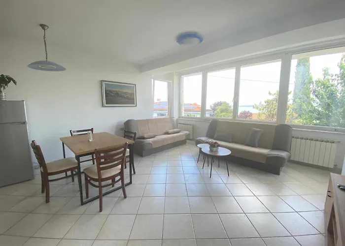 公寓 Apartmaji Lana 21 *